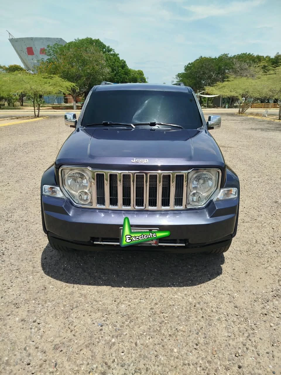 2011 Jeep Cherokee Limited 4x2 — foto 7