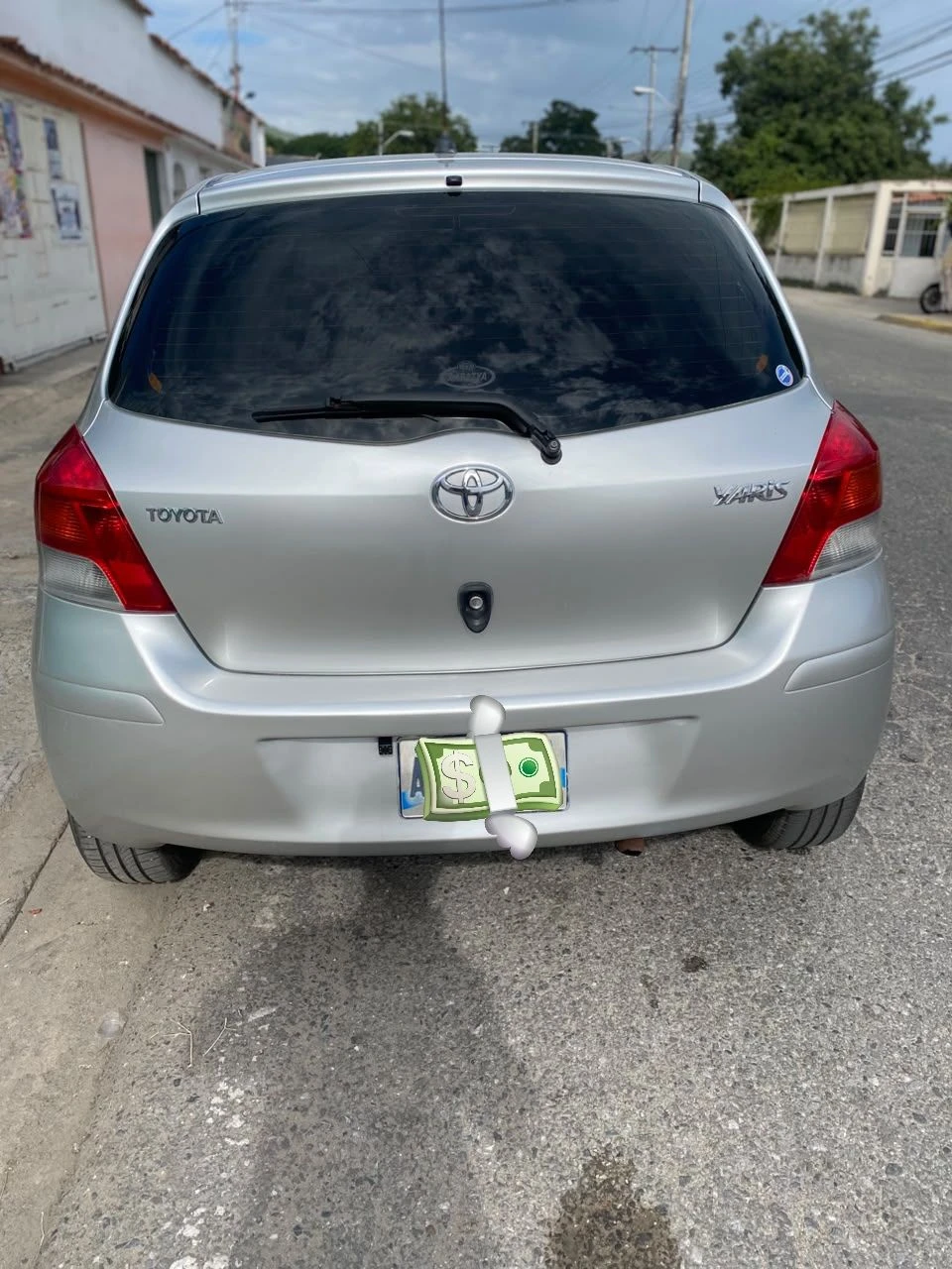 2009 Toyota Yaris Sedán Hatchback — foto 4