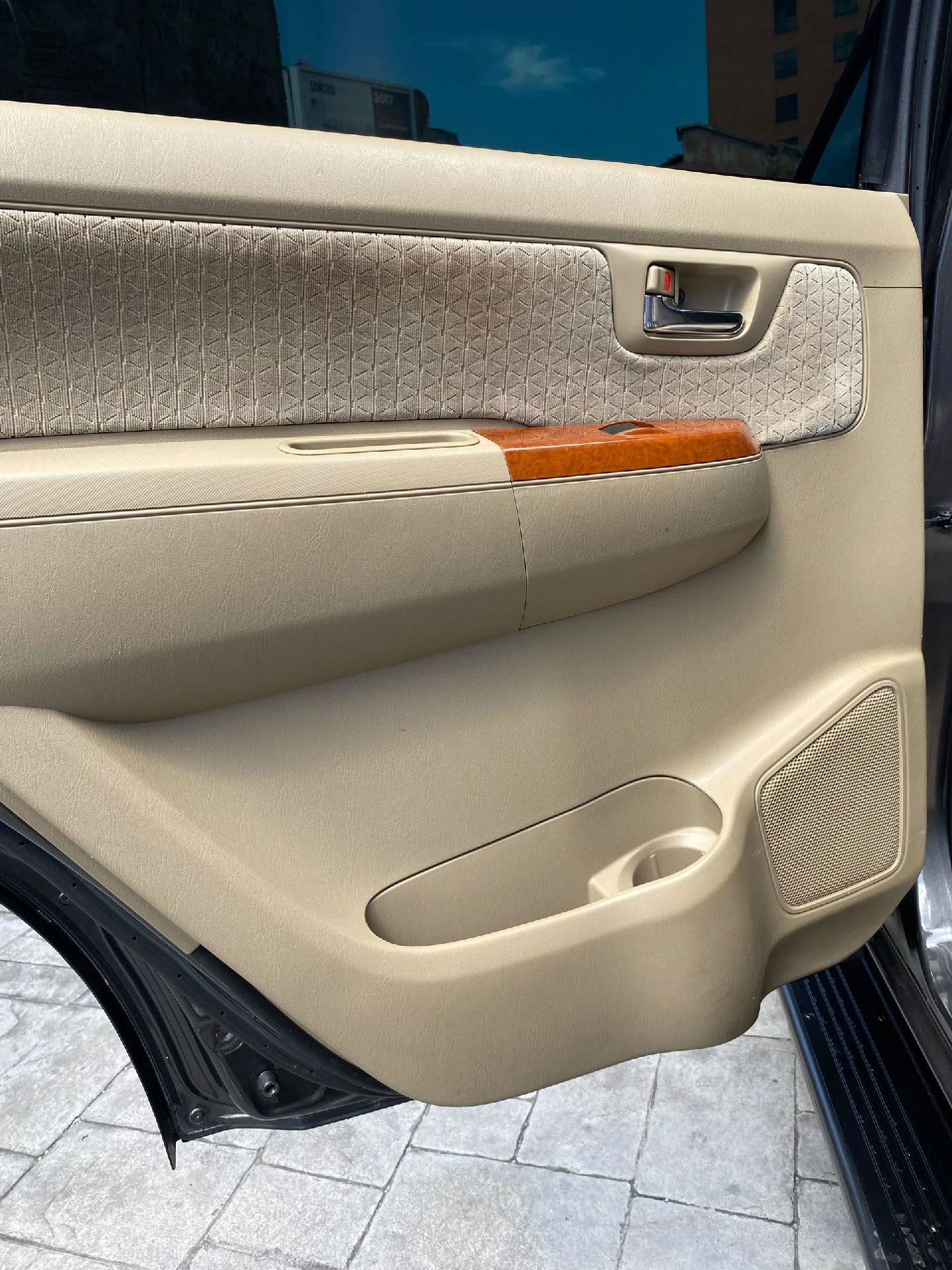 2010 Toyota Fortuner — foto 13