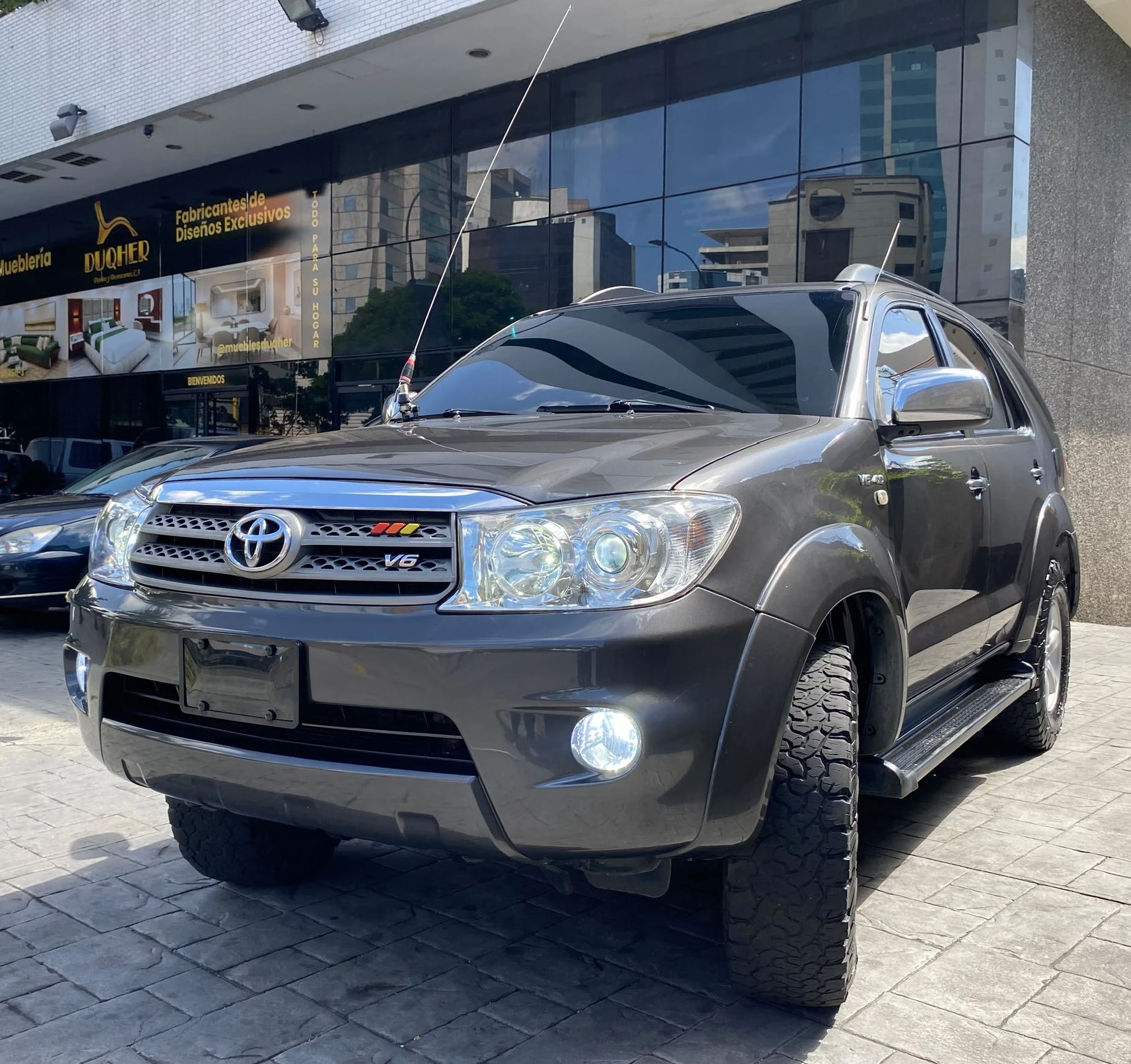 2010 Toyota Fortuner — foto 15