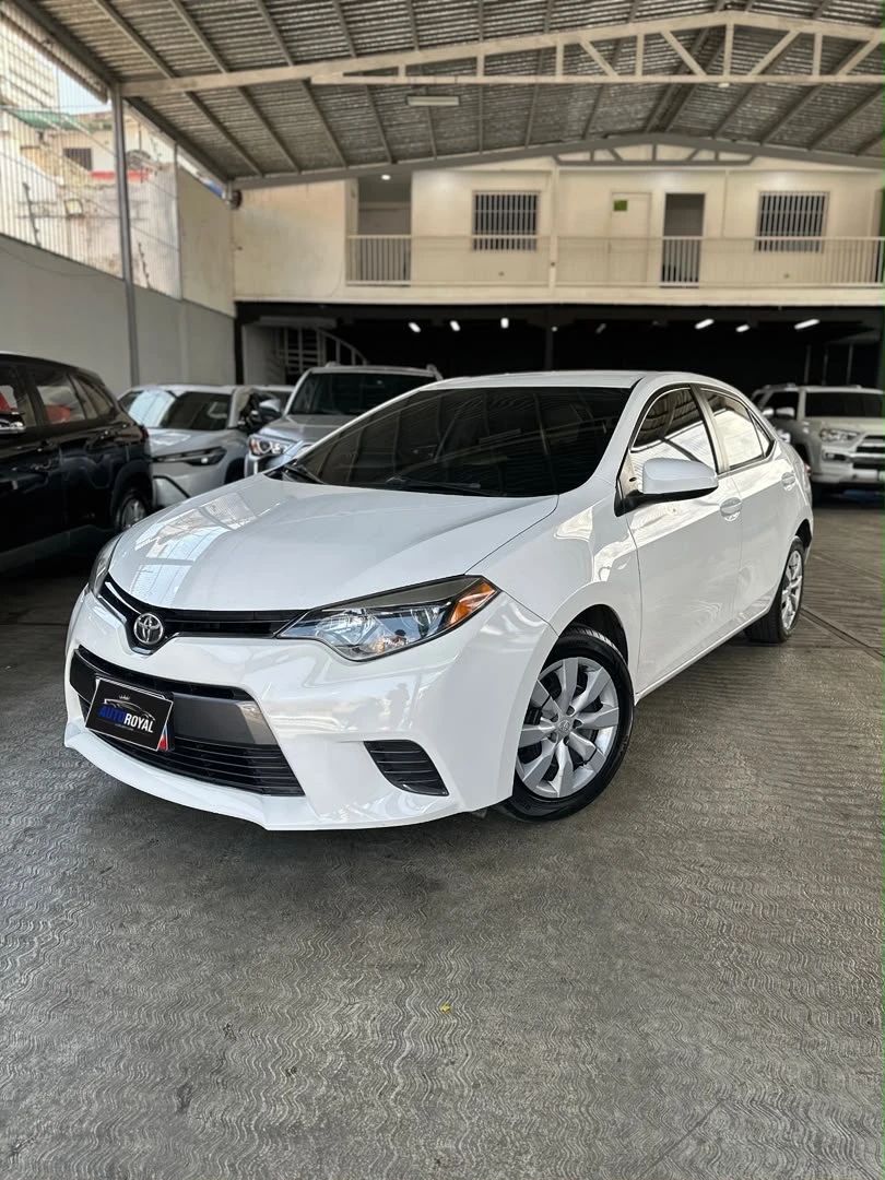 2015 Toyota Corolla Le — foto 2
