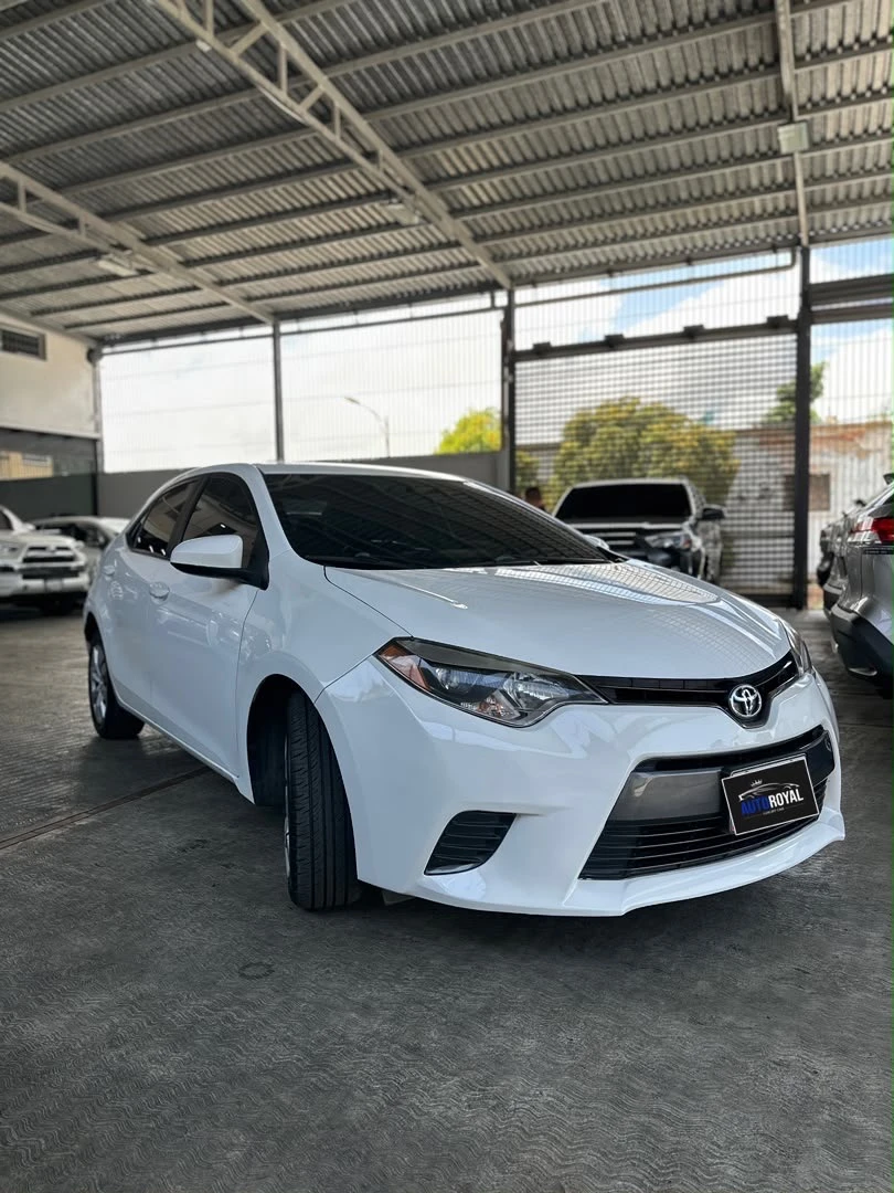2015 Toyota Corolla Le — foto 3