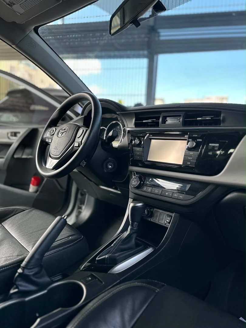 2015 Toyota Corolla Le — foto 8
