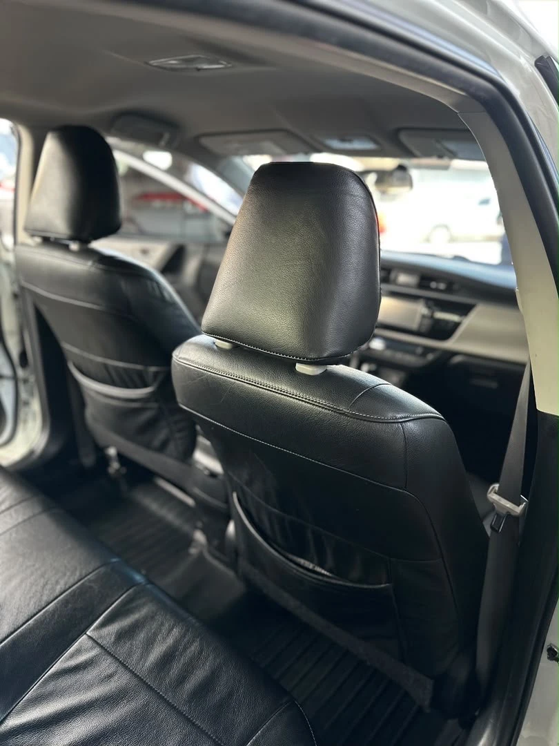 2015 Toyota Corolla Le — foto 10