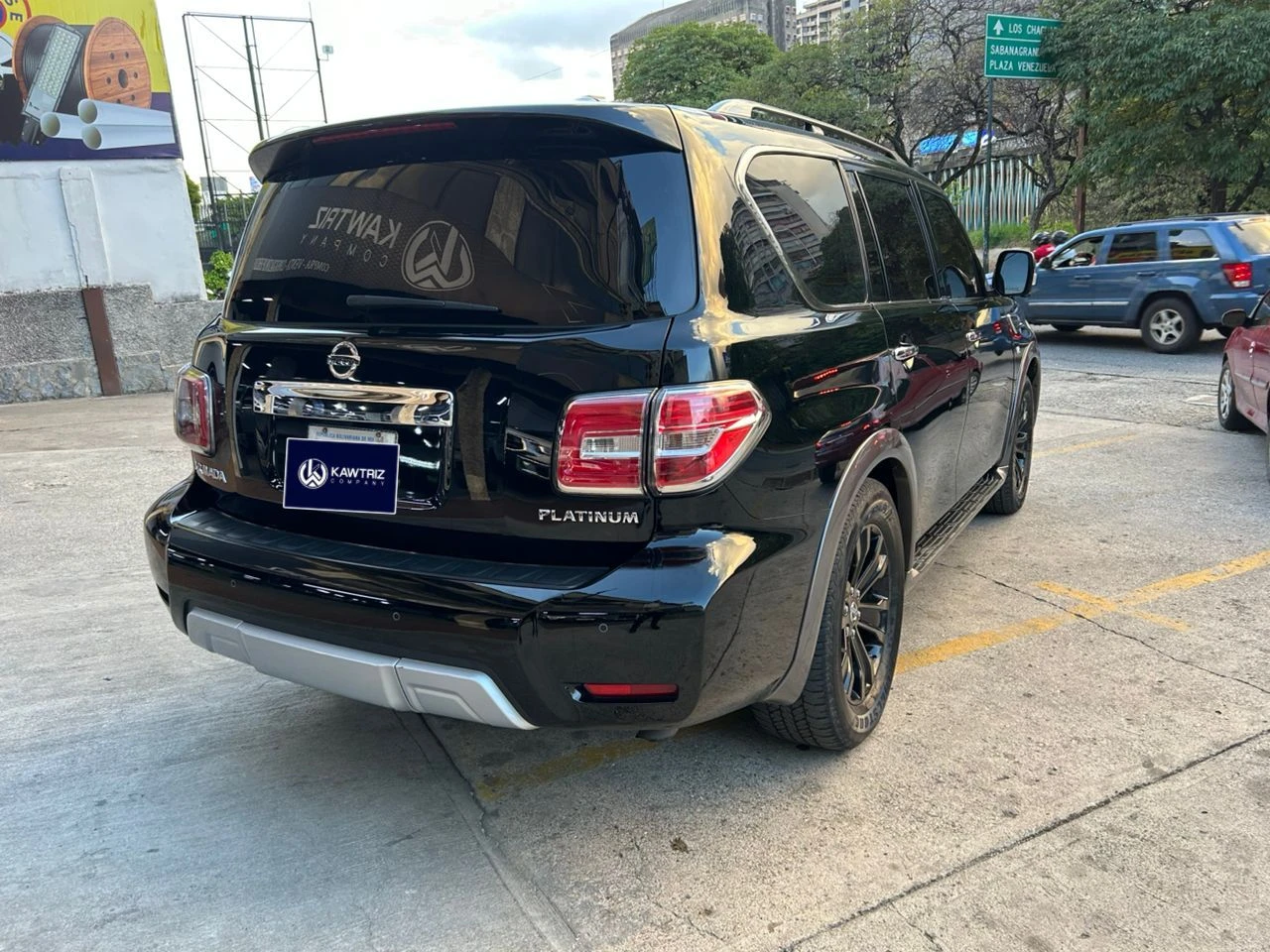 2017 Nissan Armada Platinum V8 — foto 6