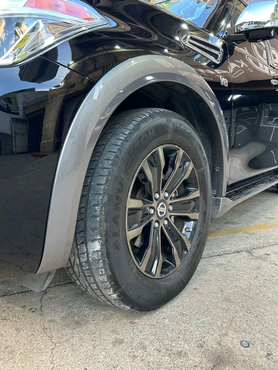 2017 Nissan Armada Platinum V8 — foto 13