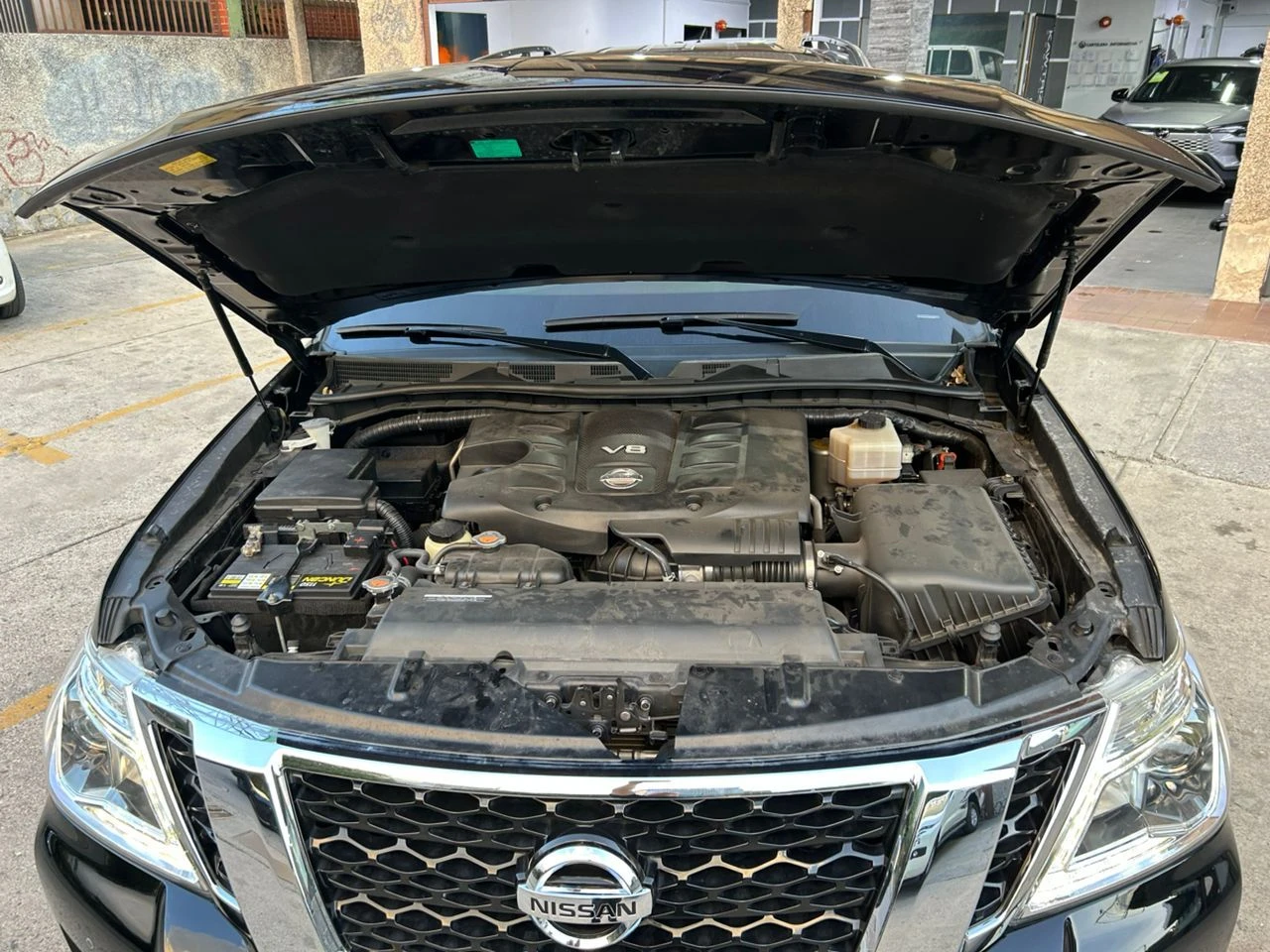 2017 Nissan Armada Platinum V8 — foto 12