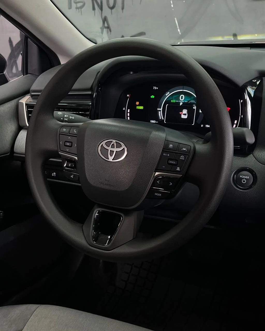 2026 Toyota Camry LE Hybrid — foto 8