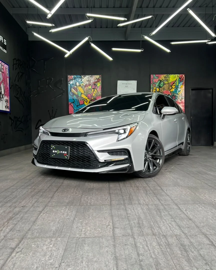 2023 Toyota Corolla SE — foto 2
