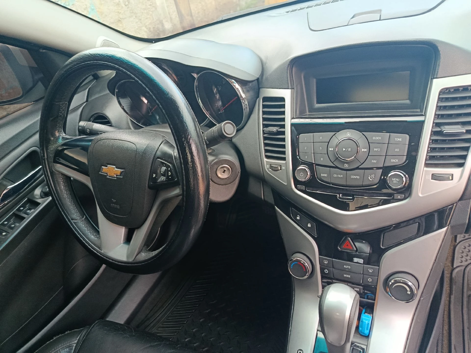 2012 Chevrolet Cruze LE — foto 20