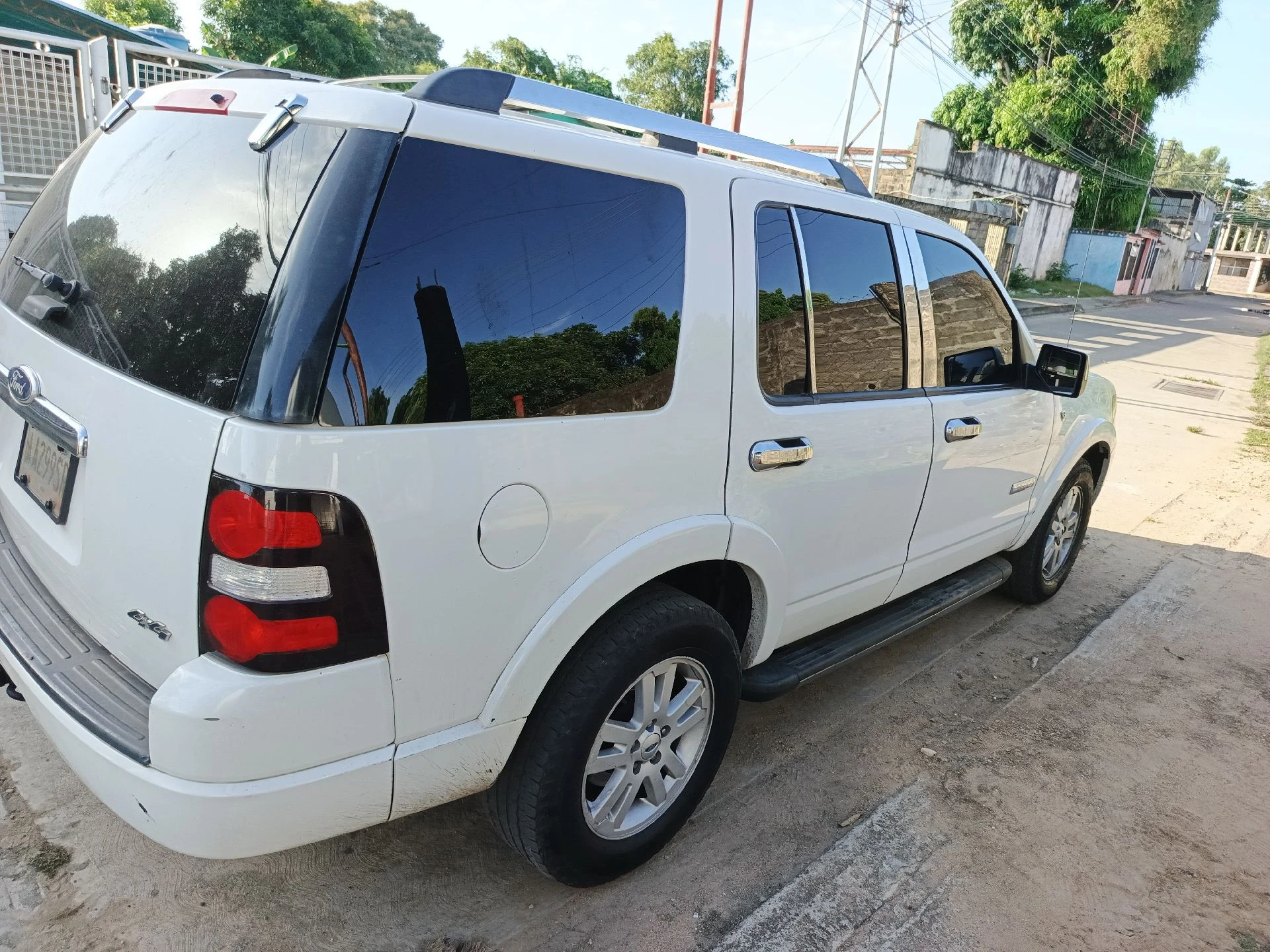 2011 Ford Explorer — foto 6