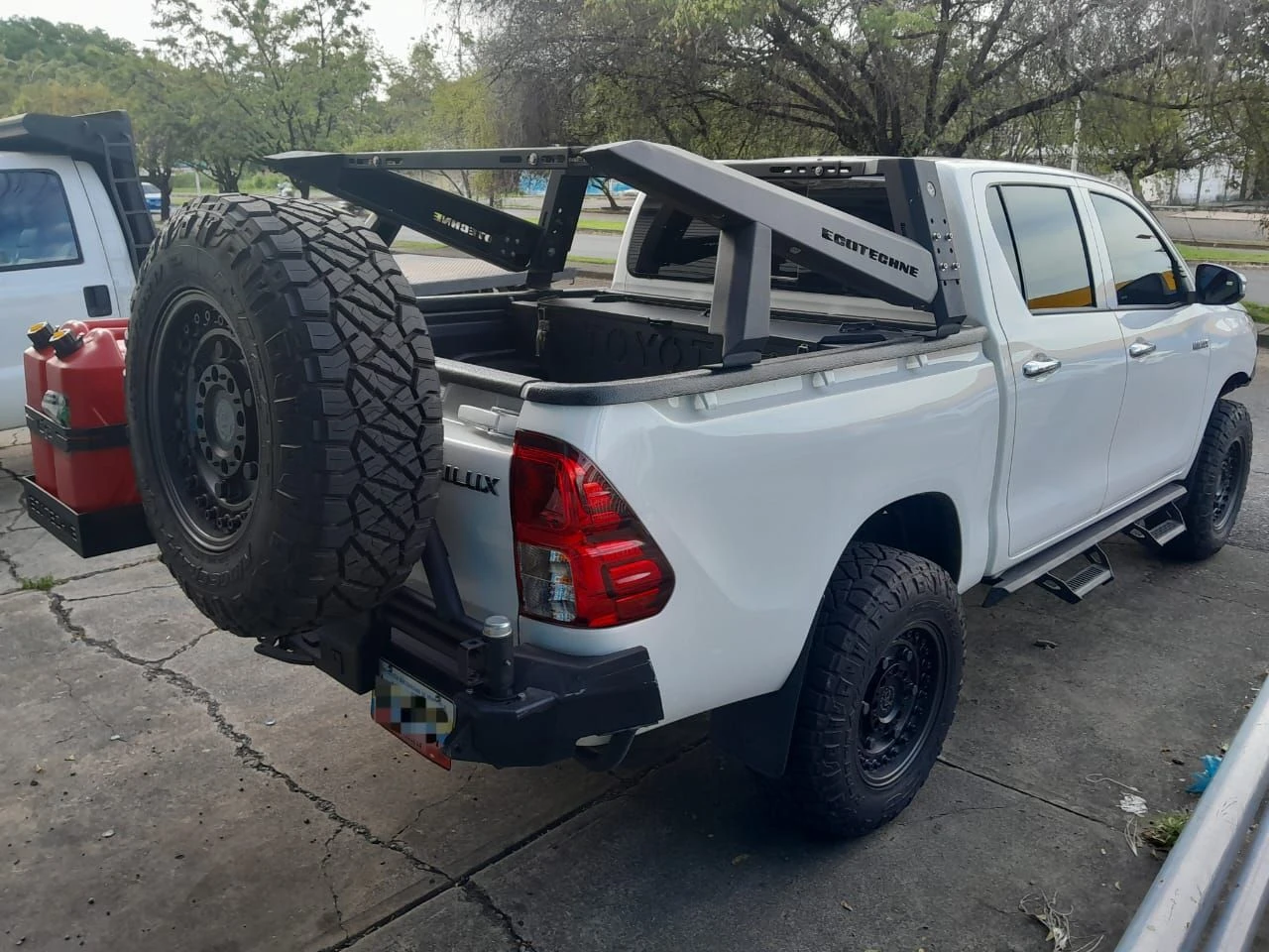 2024 Toyota Hilux DLX — foto 9