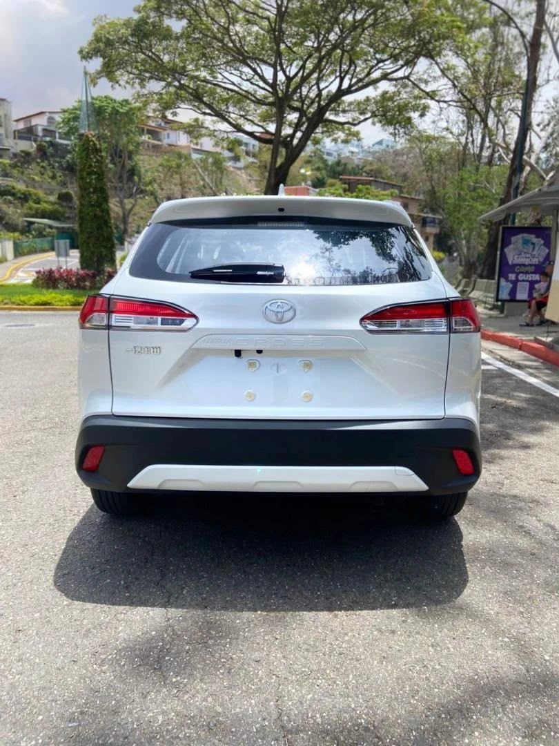 2026 Toyota Corolla Cross Elite — foto 12