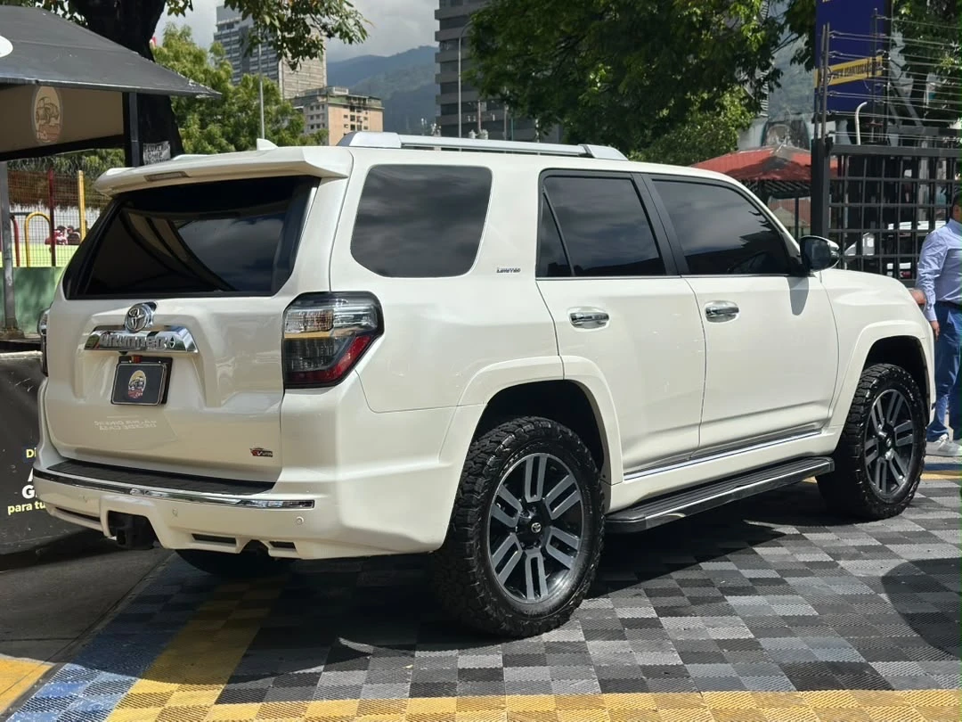 2017 Toyota 4Runner LIMITED — foto 7