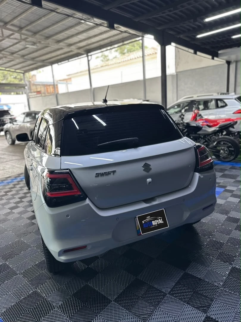 2025 Suzuki Swift Sport — foto 8