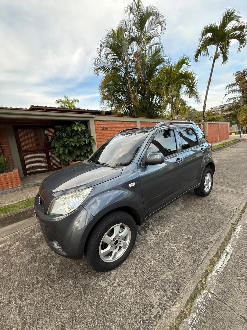 2012 Daihatsu Terios Bego 4x4 — foto 2