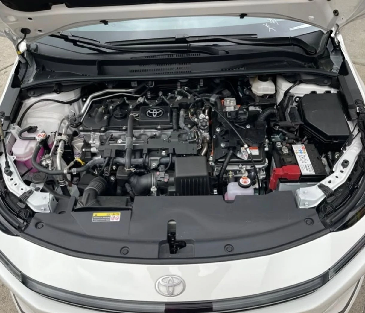 2026 Toyota Corolla Hev — foto 2