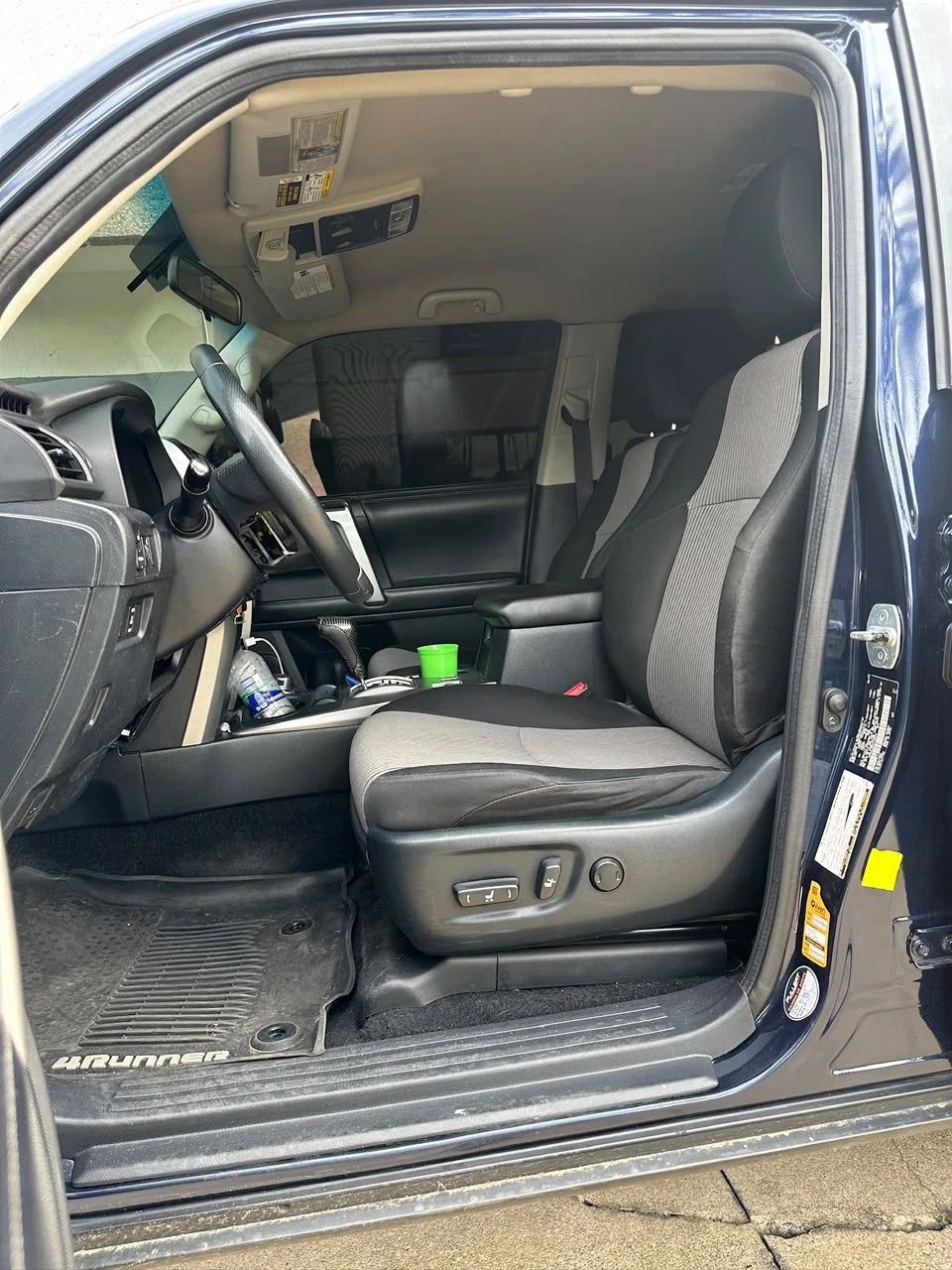 2019 Toyota 4Runner Sr5 — foto 5