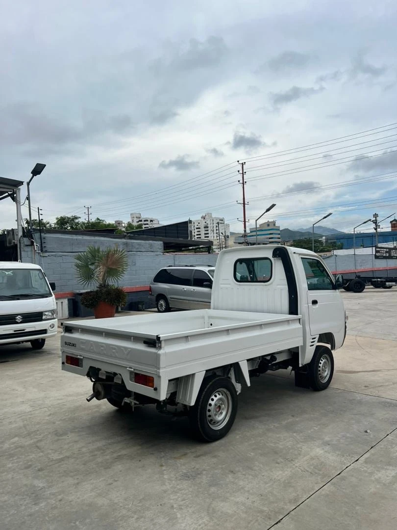 2026 Suzuki Carry Dubai — foto 5