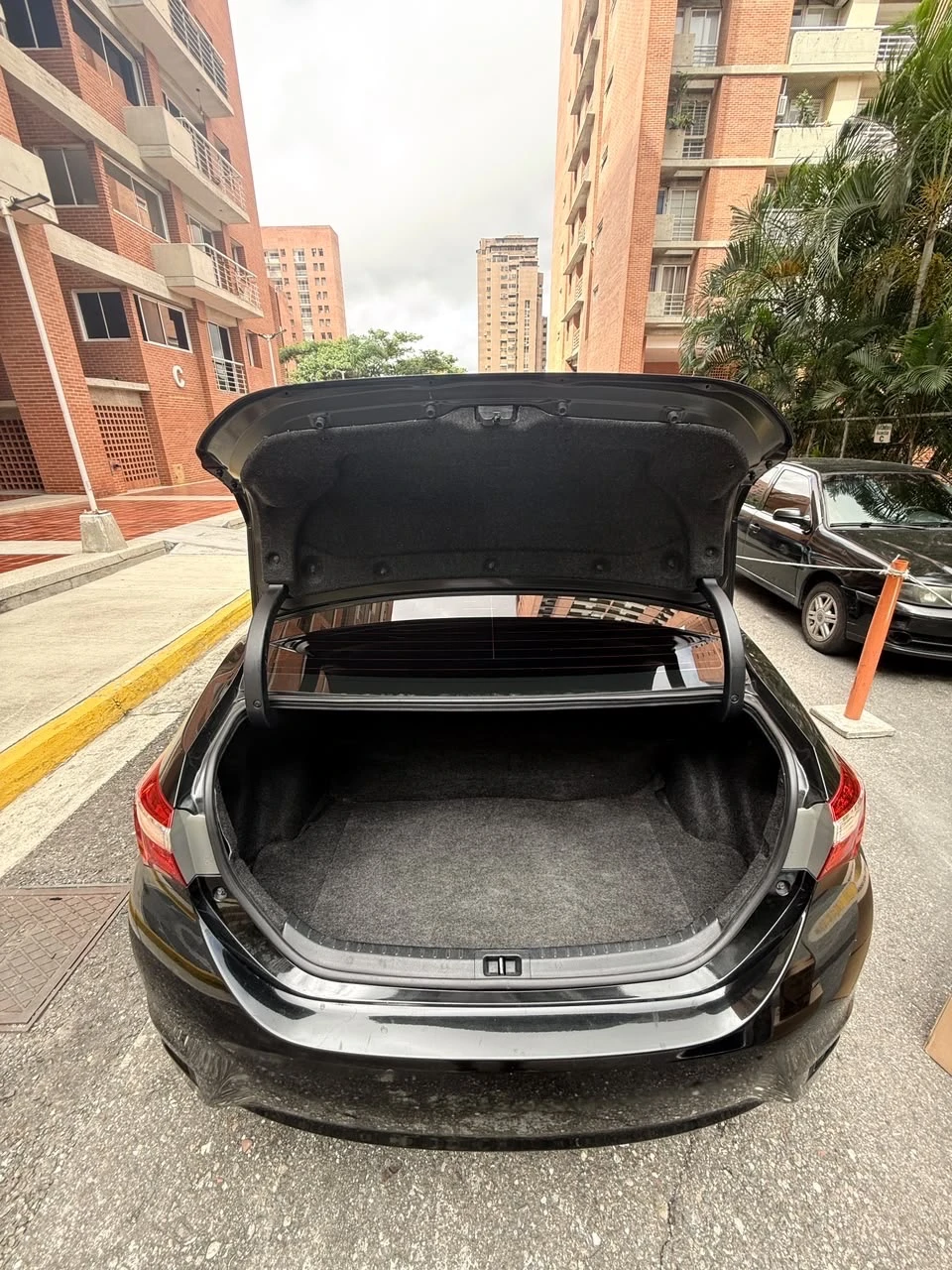 2015 Toyota Corolla GLI — foto 11