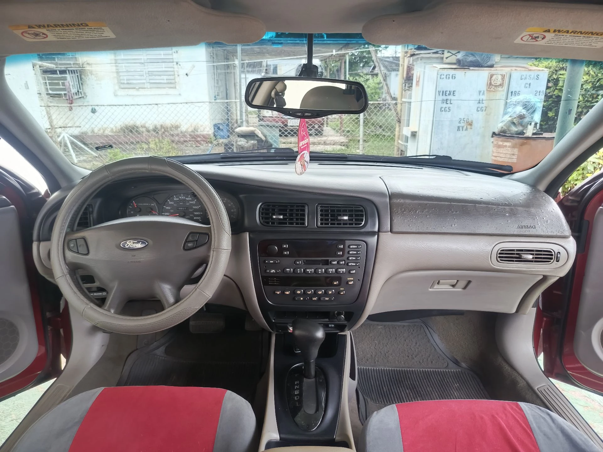 2002 Ford Taurus SE DOHC — foto 6