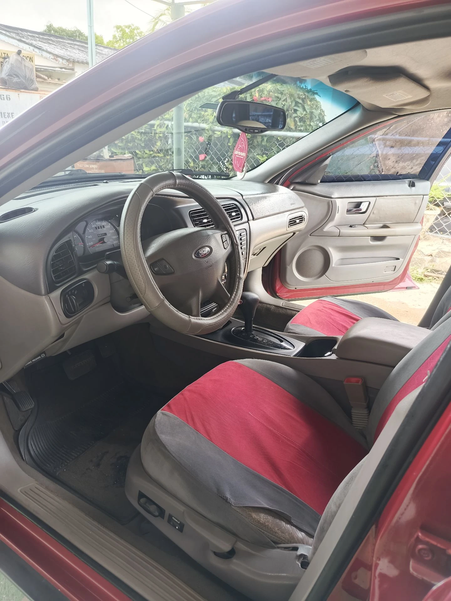 2002 Ford Taurus SE DOHC — foto 5