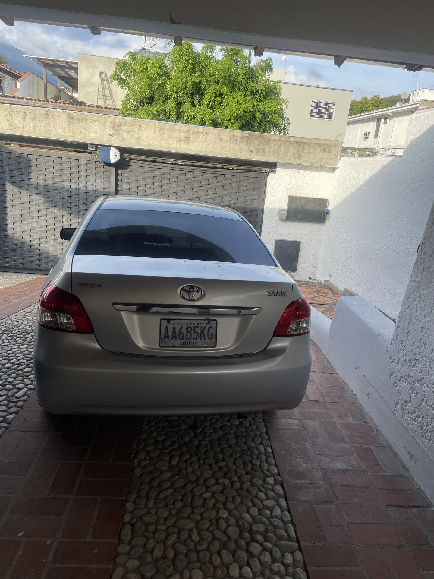 2008 Toyota Yaris Sedán LE — foto 3