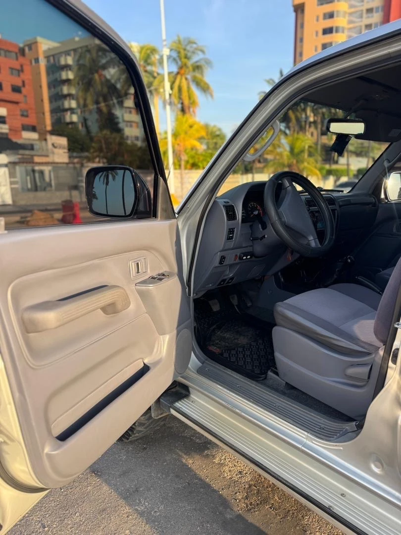 2008 Toyota Merú — foto 4