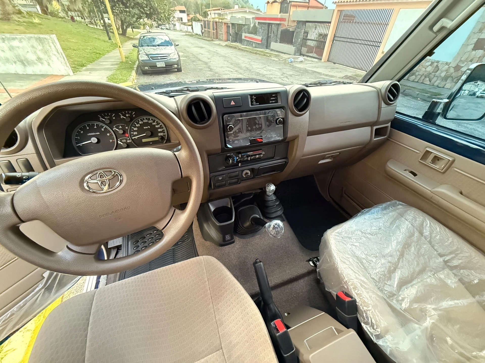 2017 Toyota Macho LX japonés — foto 17