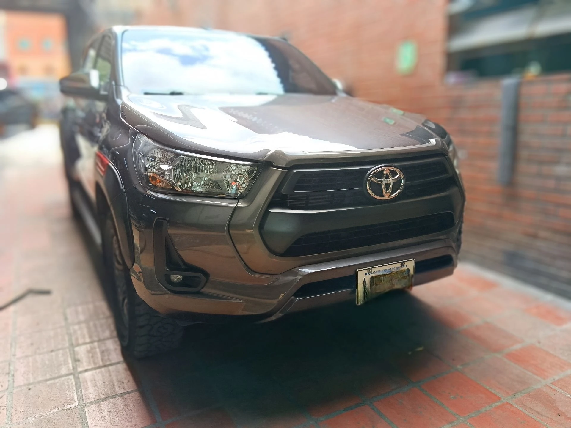 2023 Toyota Hilux 2.4L Turbo Diésel SR 4x4 — foto 2
