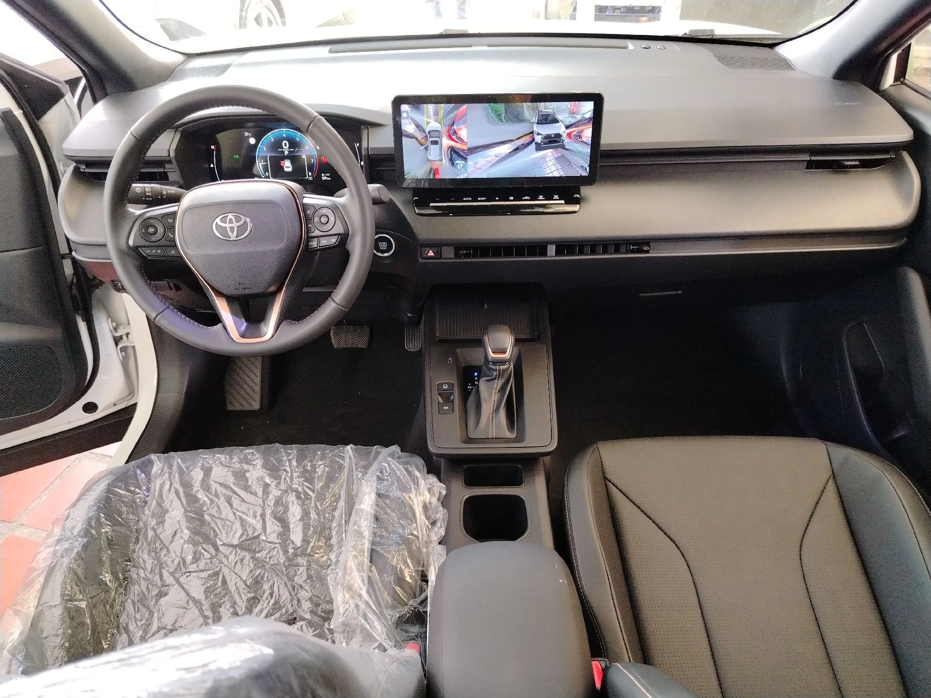 2025 Toyota Corolla Cross Elite / Se puede recibir vehículo — foto 7