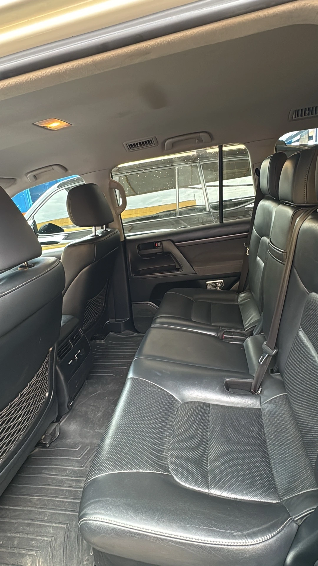 2018 Toyota Land Cruiser 200 GXR V6 — foto 3