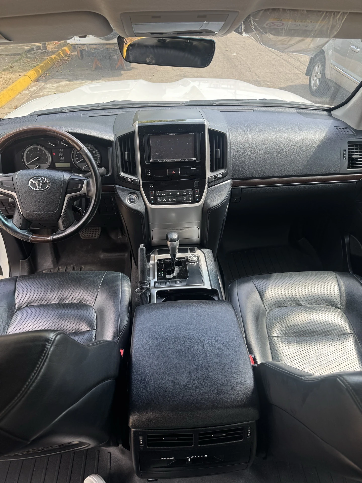 2018 Toyota Land Cruiser 200 GXR V6 — foto 9