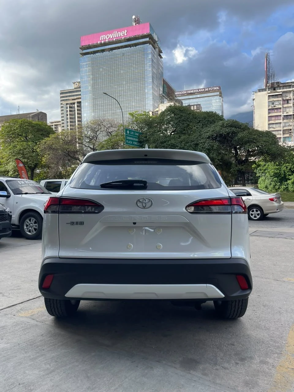 2026 Toyota Corolla Cross Luxury — foto 6
