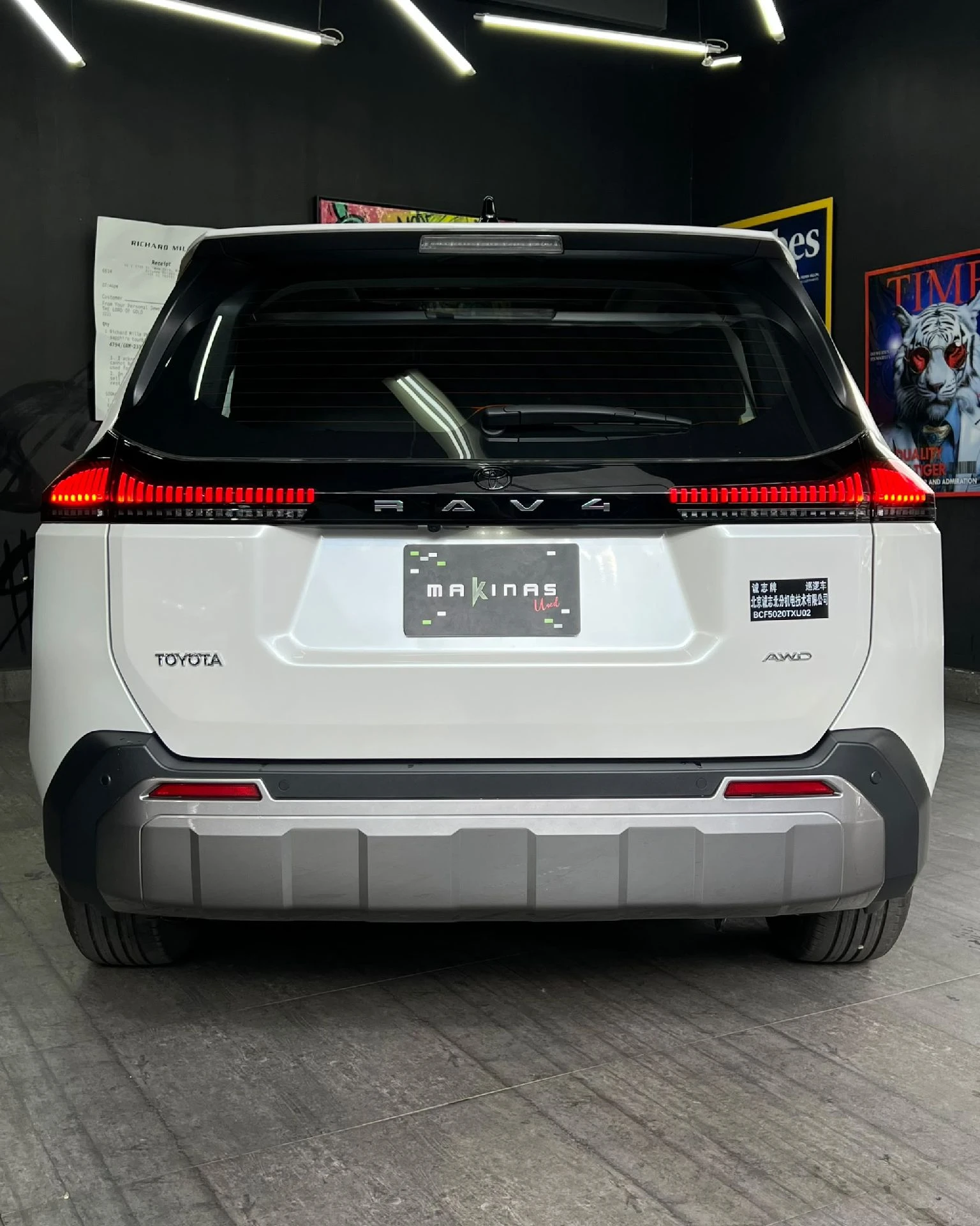 2026 Toyota RAV4 AWD Deluxe — foto 16