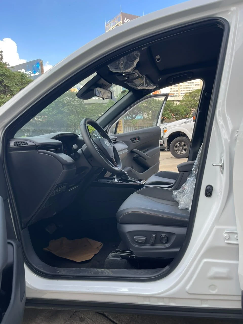 2026 Toyota Corolla Cross Luxury — foto 9