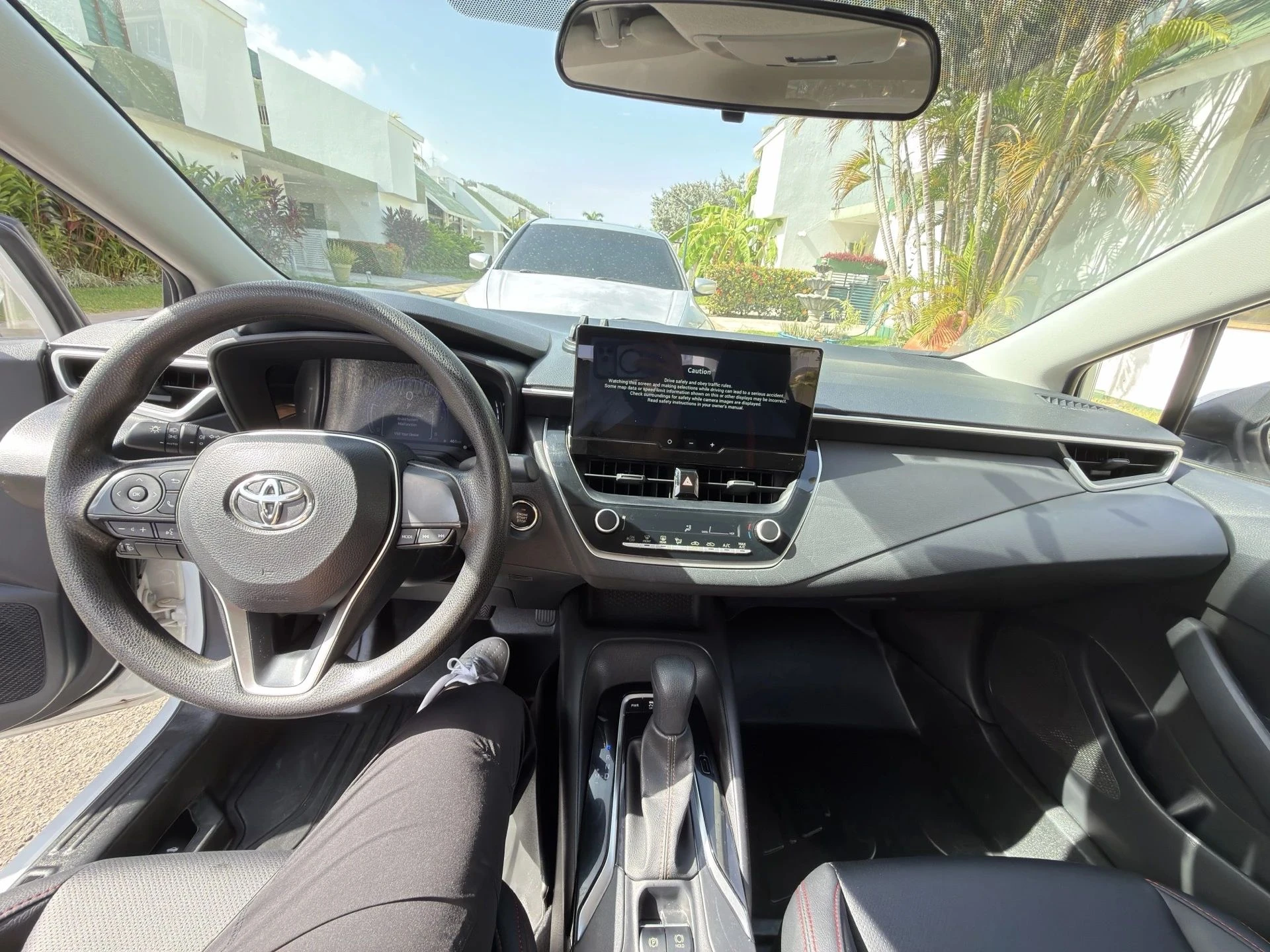 2023 Toyota Corolla Sedan — foto 10