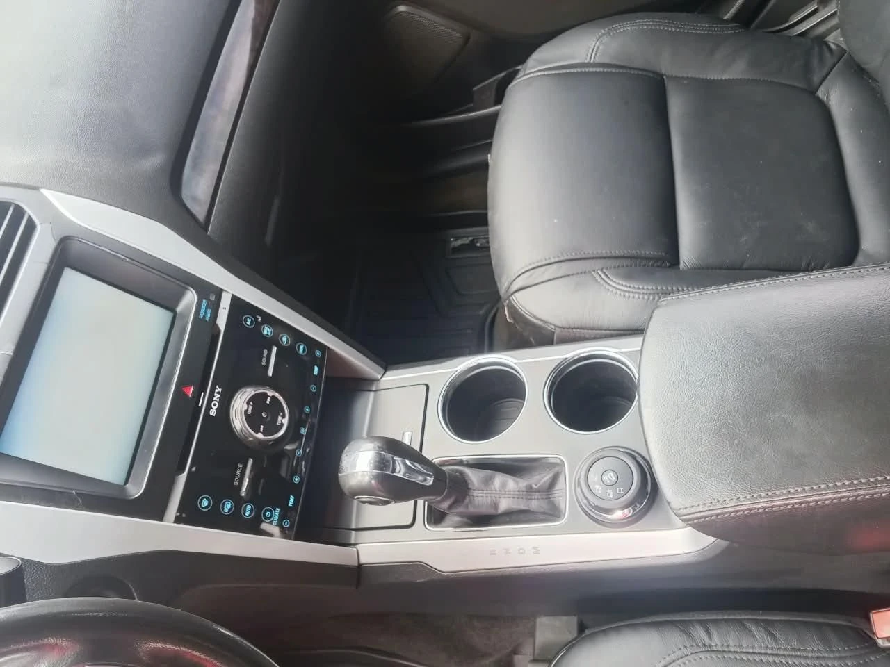 2012 Ford Explorer Limited — foto 5