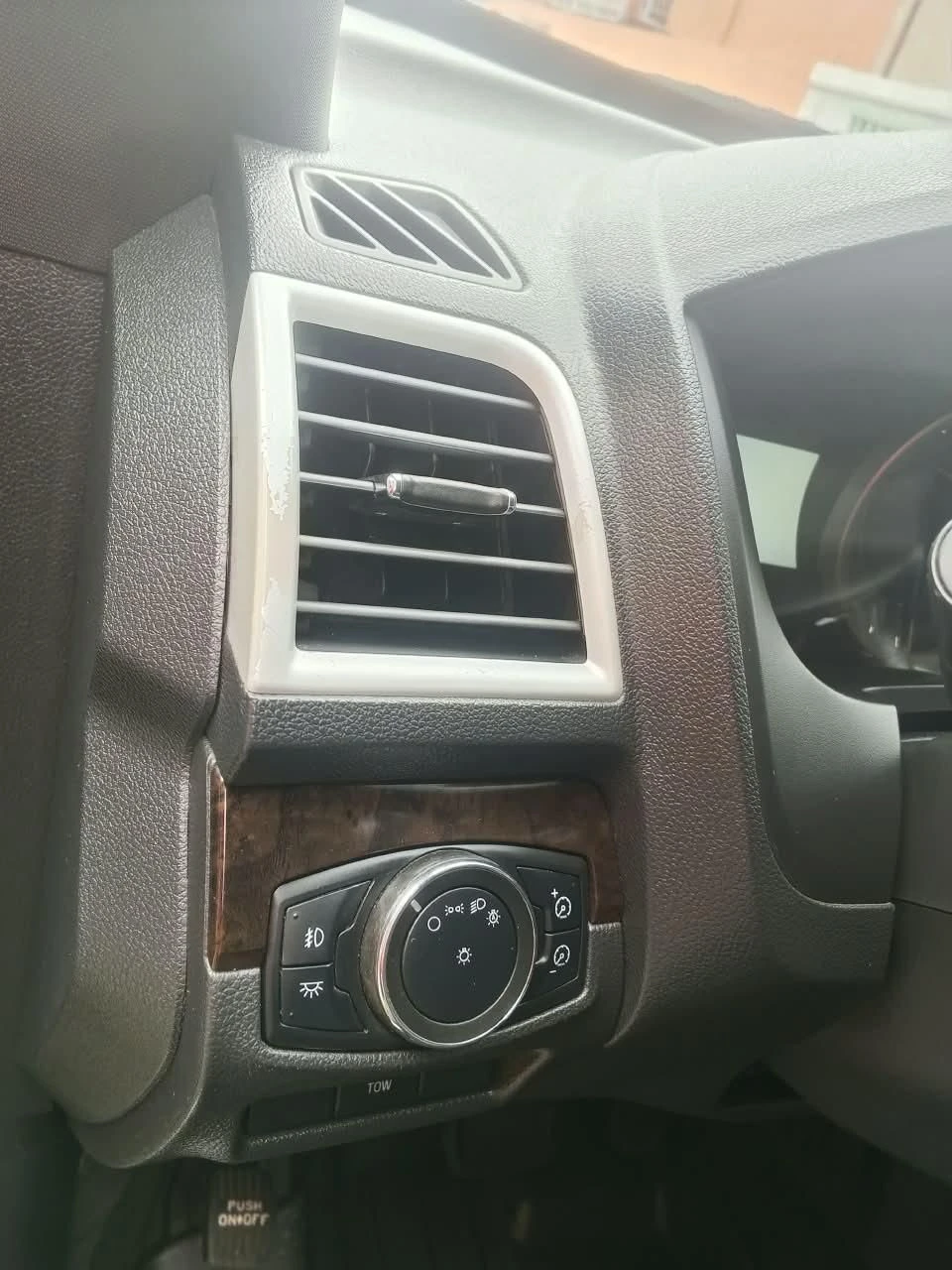 2012 Ford Explorer Limited — foto 11