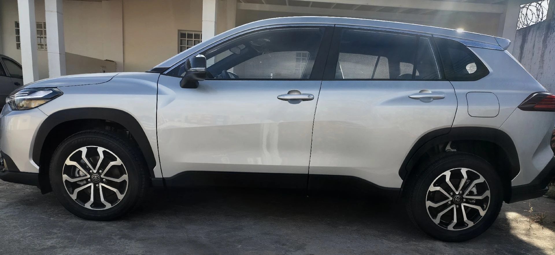 2025 Toyota Frontlander LEXURY EDITION — foto 5
