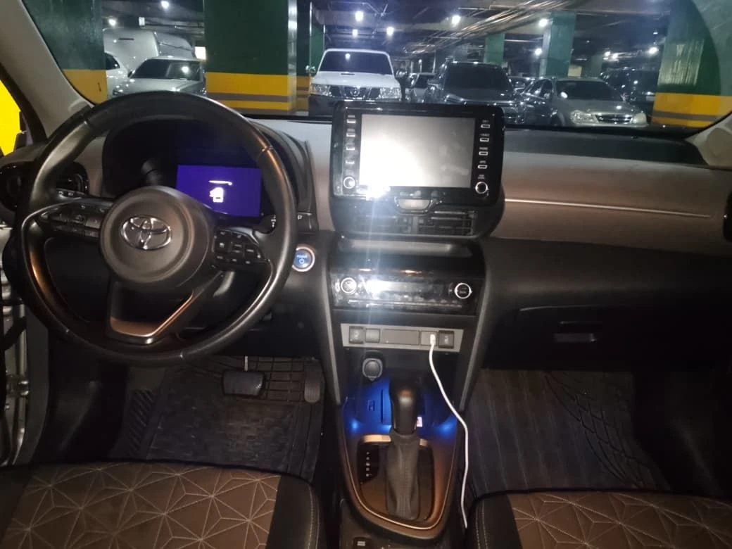 2025 Toyota Corolla Cross Versión japonesa — foto 11