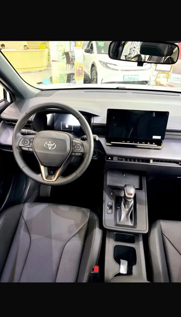 2026 Toyota Corolla Cross Elite — foto 12