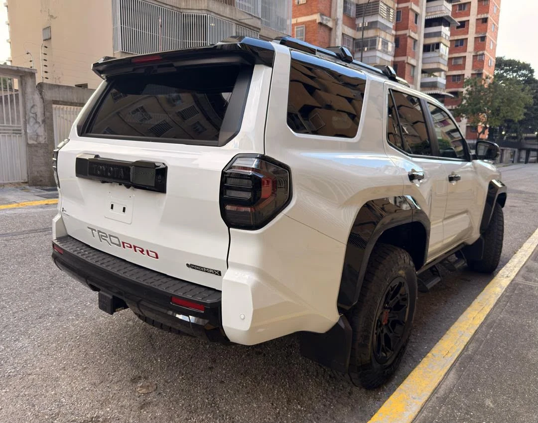 2026 Toyota 4Runner TRD OFF ROAD — foto 3