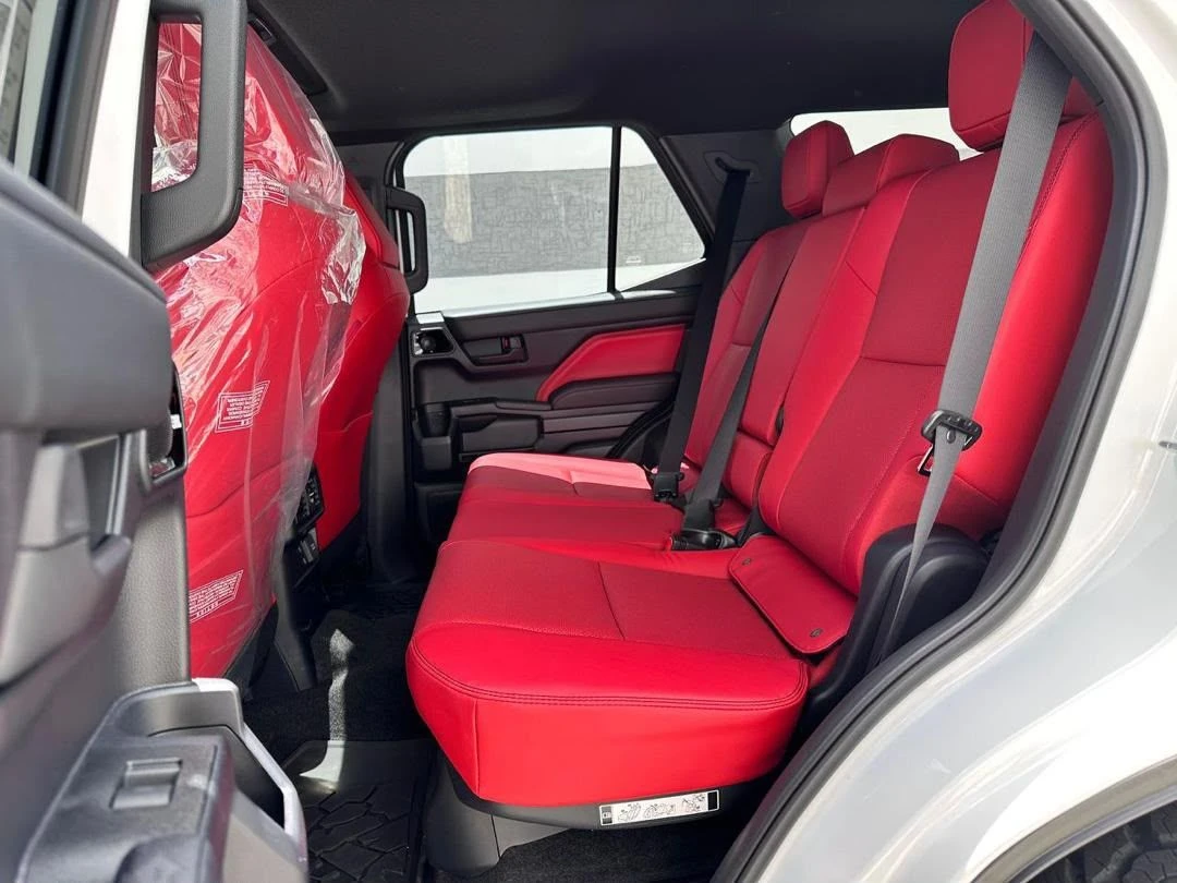2026 Toyota 4Runner TRD OFF ROAD — foto 9