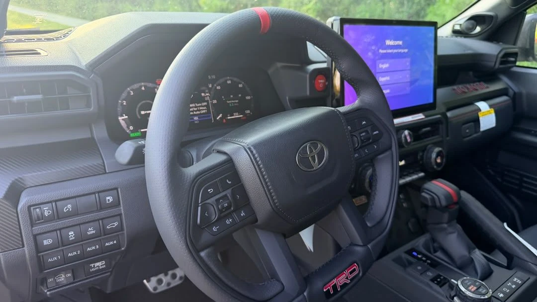 2026 Toyota 4Runner TRD OFF ROAD Black Out — foto 8