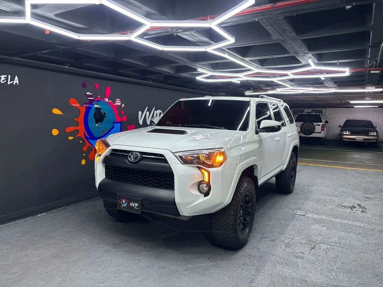 2020 Toyota 4Runner — photo 2