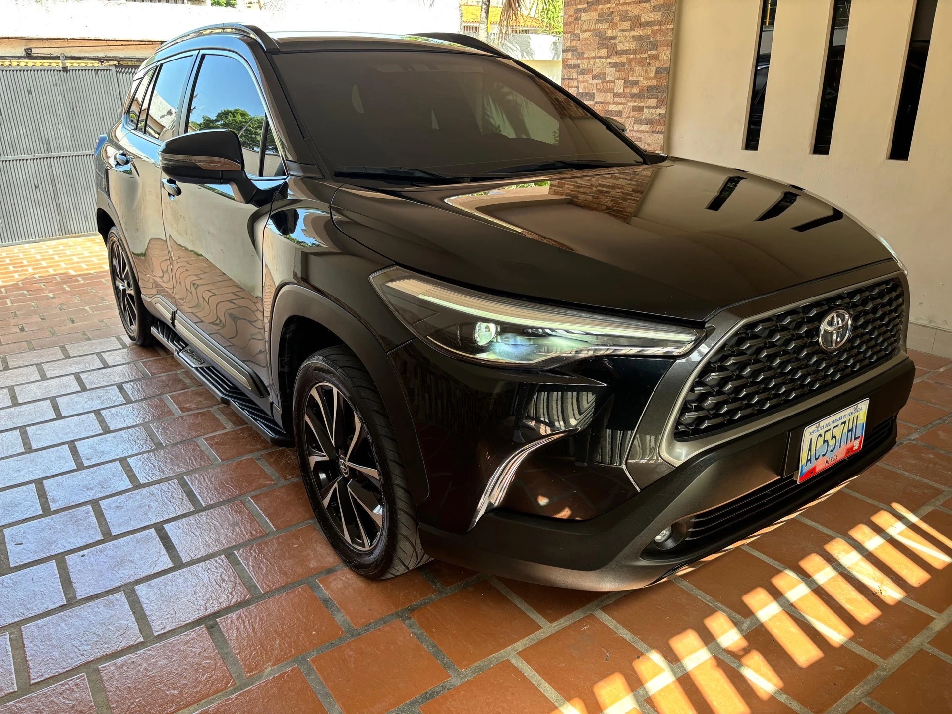 2023 Toyota Corolla Cross Élite — foto 3