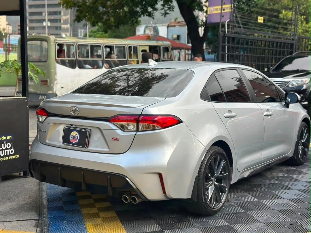 2024 Toyota Corolla SE — foto 7
