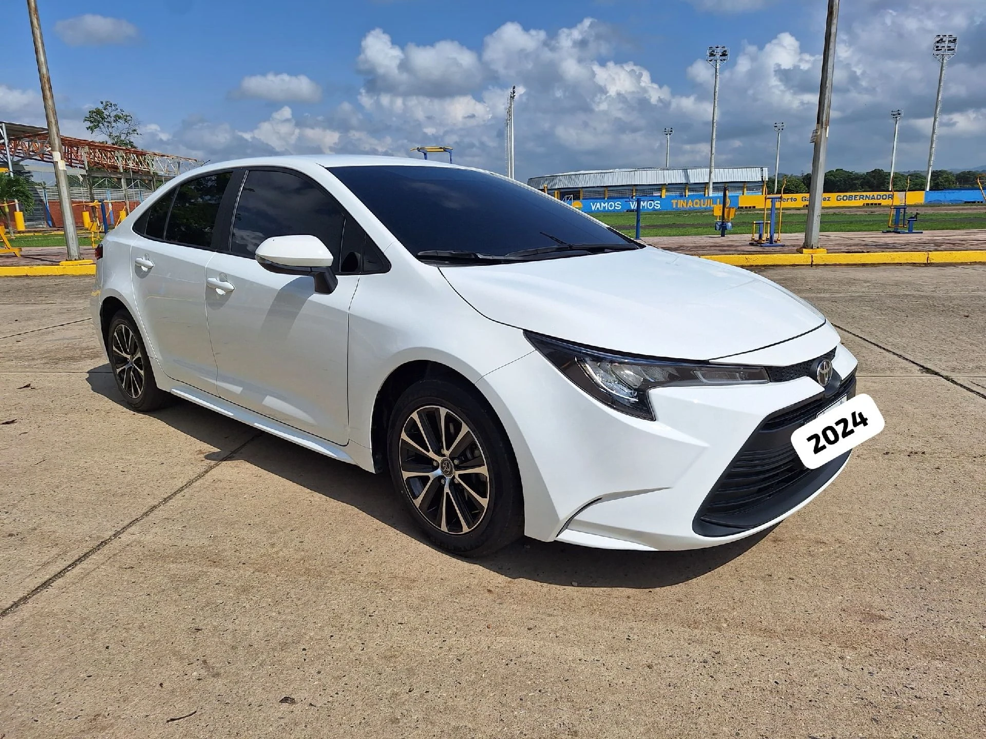 2024 Toyota Corolla Levin — foto 2