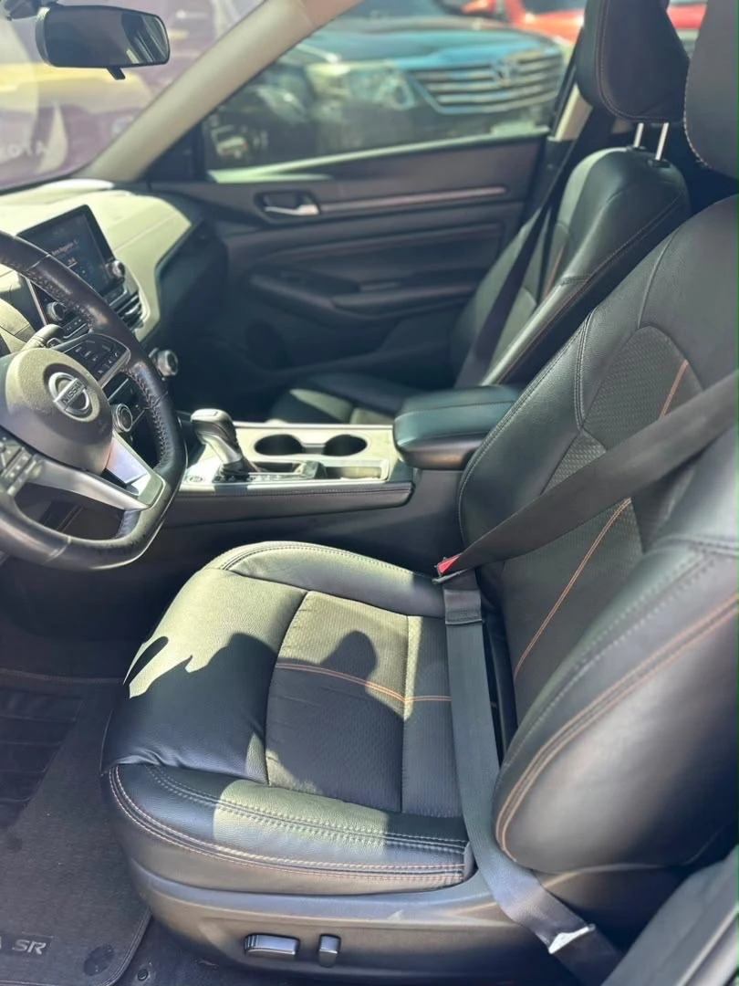 2022 Nissan Altima Sr — foto 3